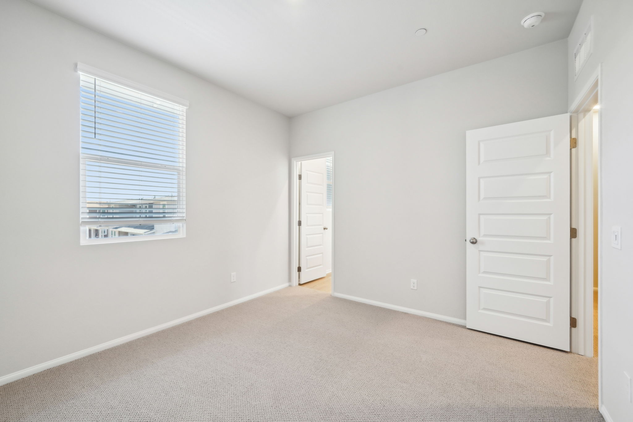 So Cal - The Knoll Community - 219 Aurora Lane Pomona CA 91767-030
