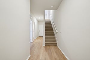 So Cal - The Knoll Community - 219 Aurora Lane Pomona CA 91767-003