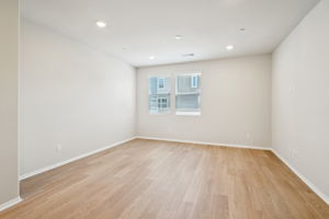 So Cal - The Knoll Community - 219 Aurora Lane Pomona CA 91767-005