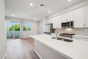 So Cal - The Knoll Community - 219 Aurora Lane Pomona CA 91767-014