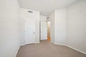 So Cal - The Knoll Community - 219 Aurora Lane Pomona CA 91767-043