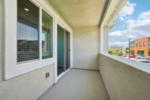 So Cal - The Knoll Community - 219 Aurora Lane Pomona CA 91767-048