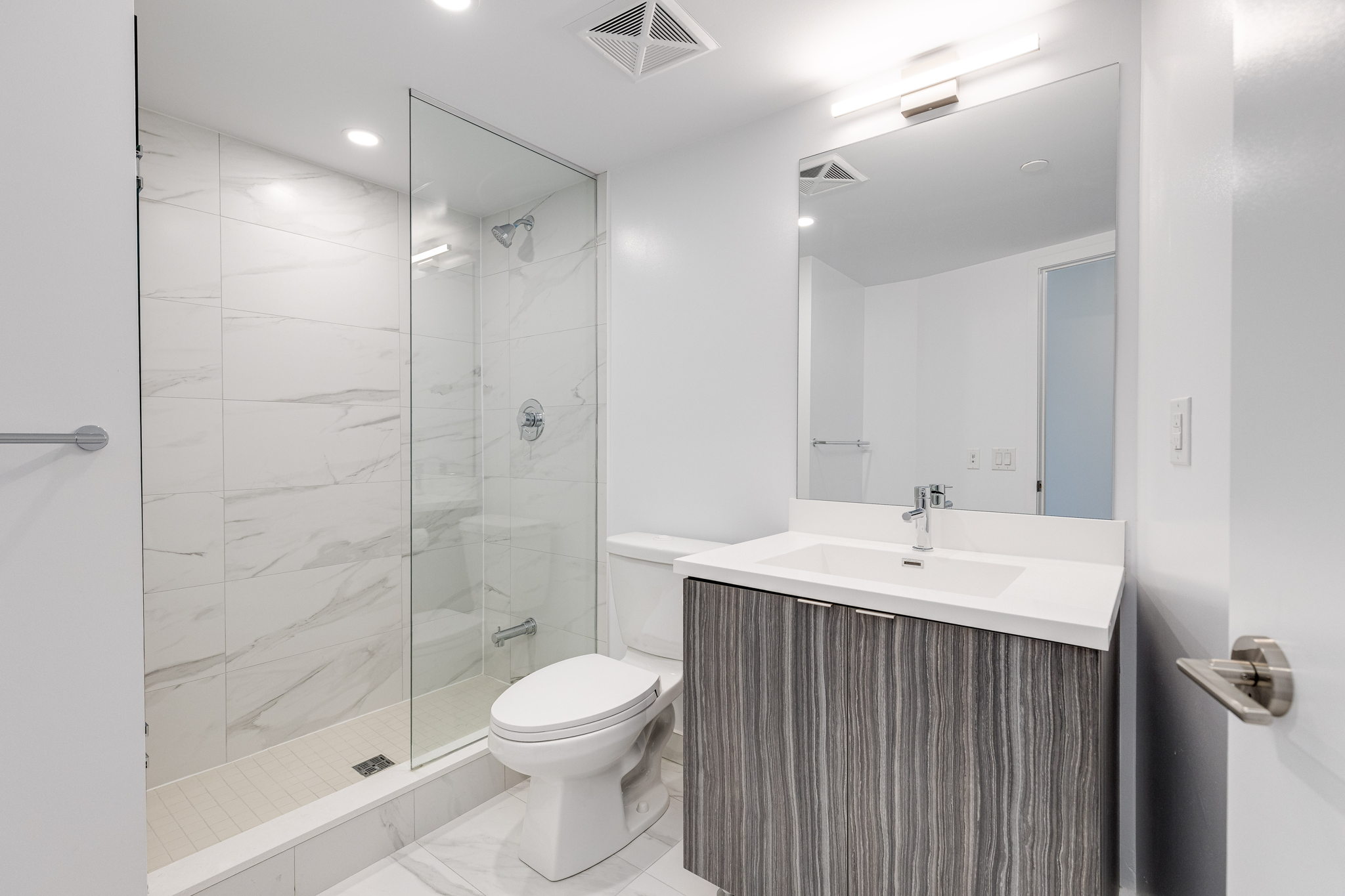 Toronto property showcase — delivered property photograph 17