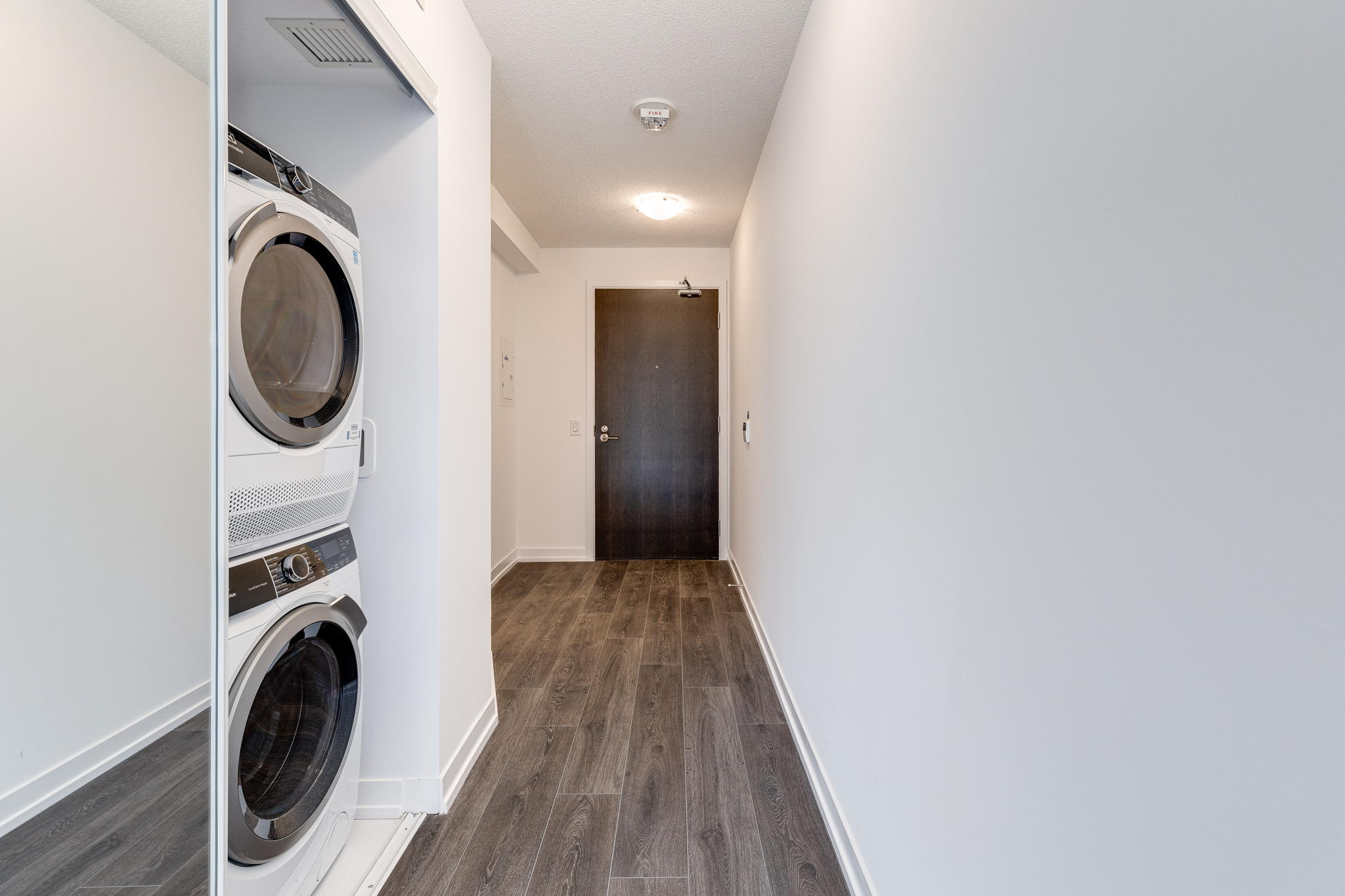 Toronto property showcase — delivered property photograph 19