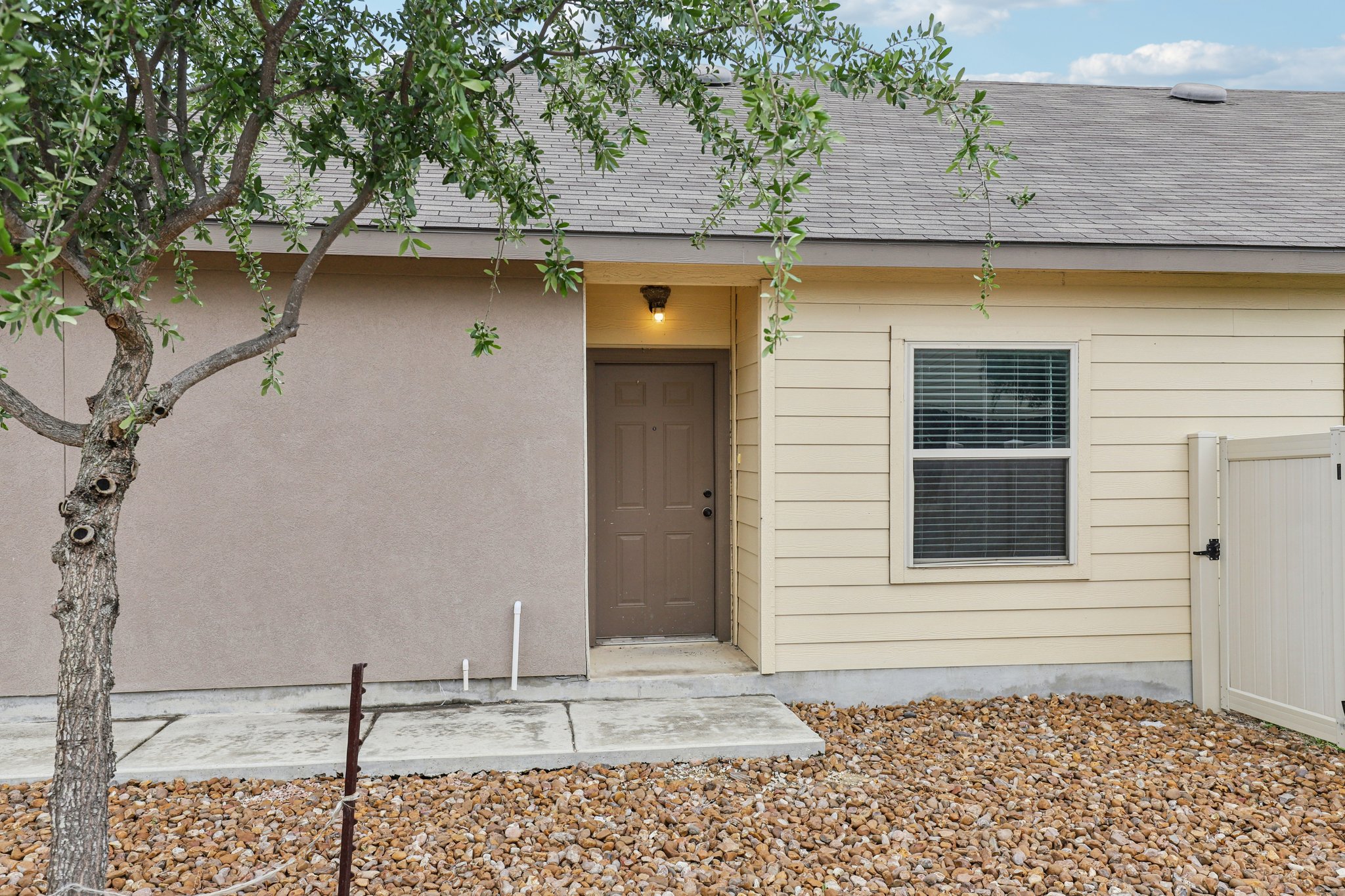 Eugene Pass-S0304-005.jpg