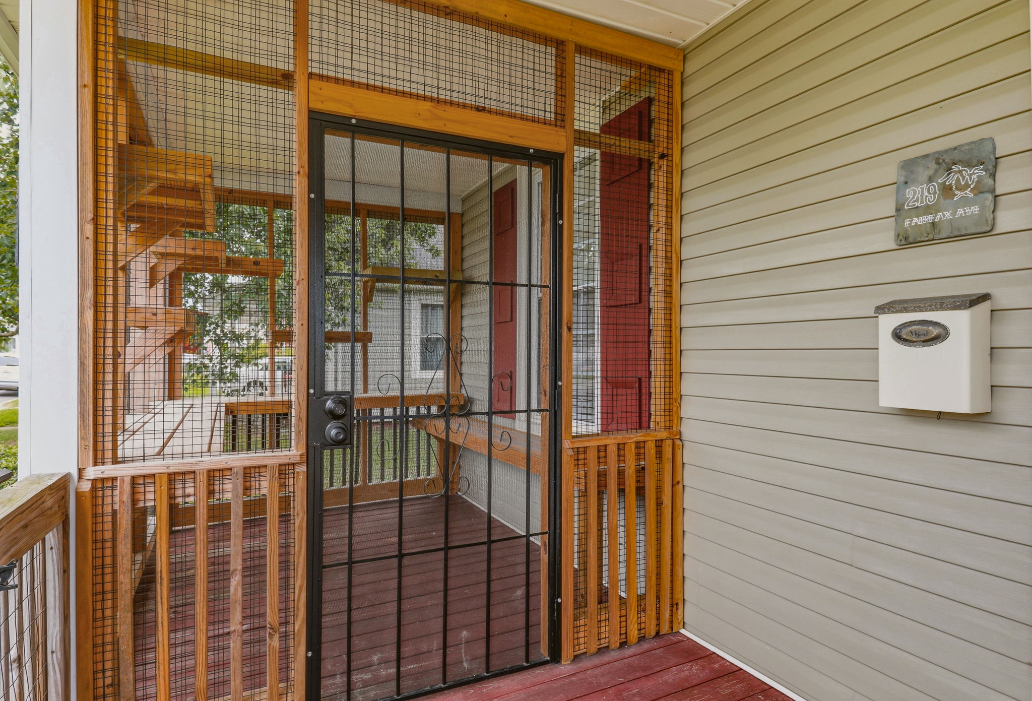 04-Front Porch