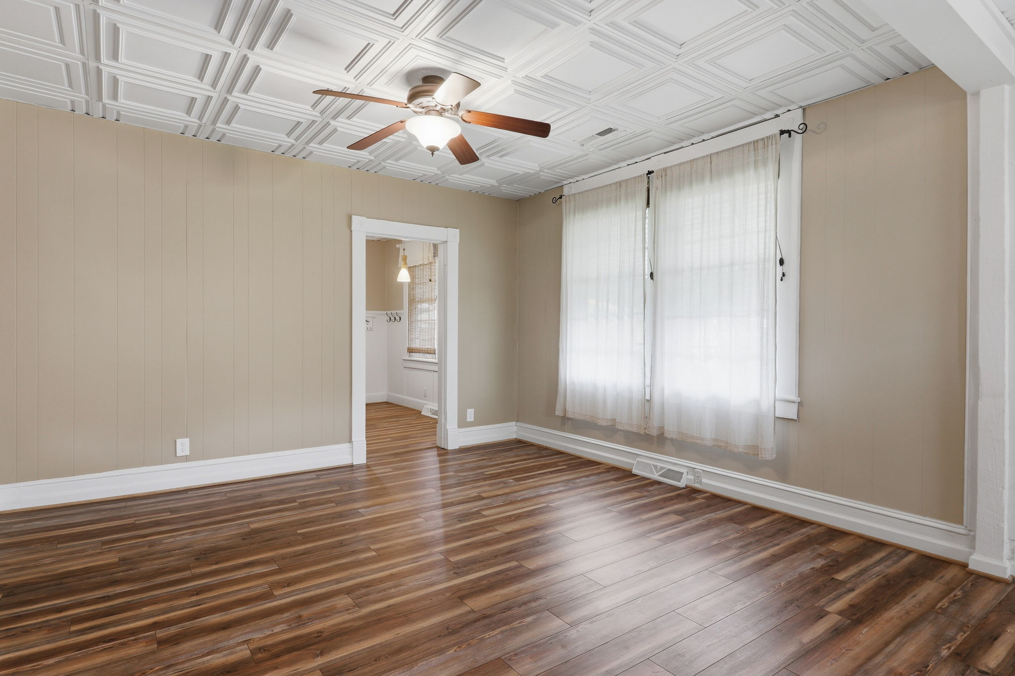12-Dining Room