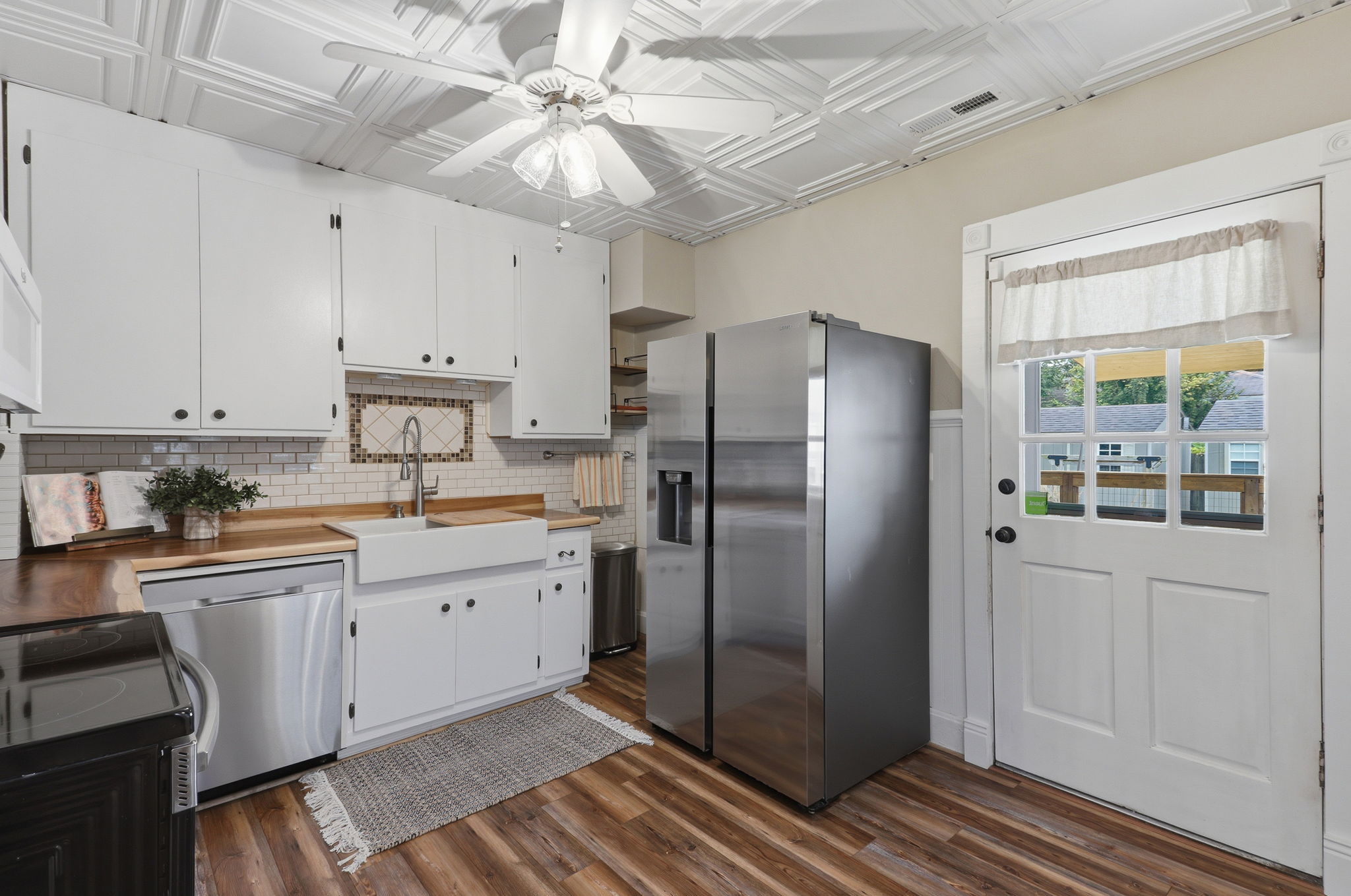14-Kitchen