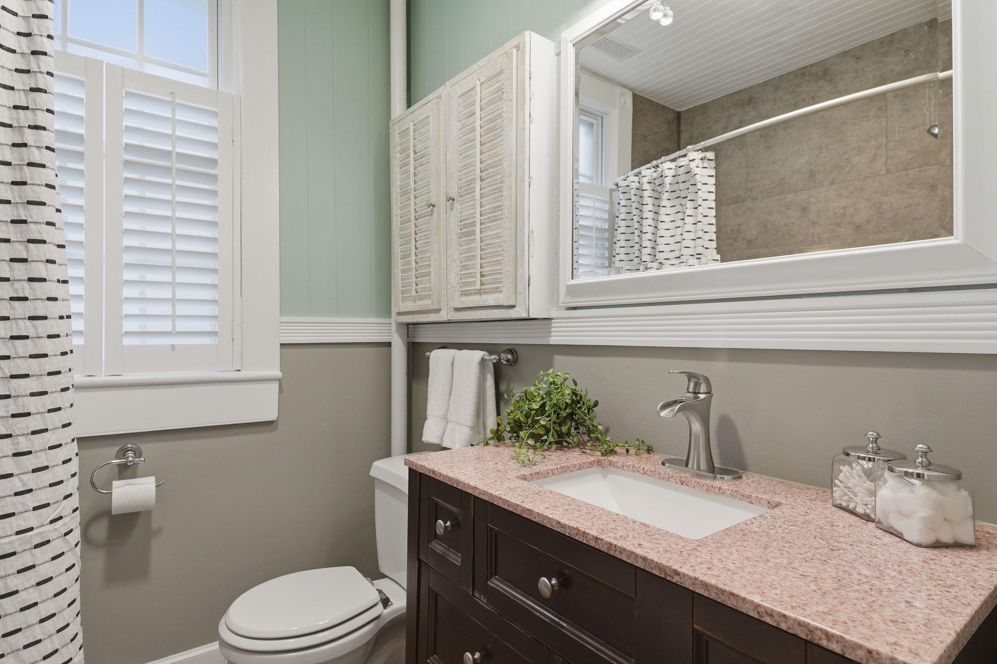 21-Bathroom