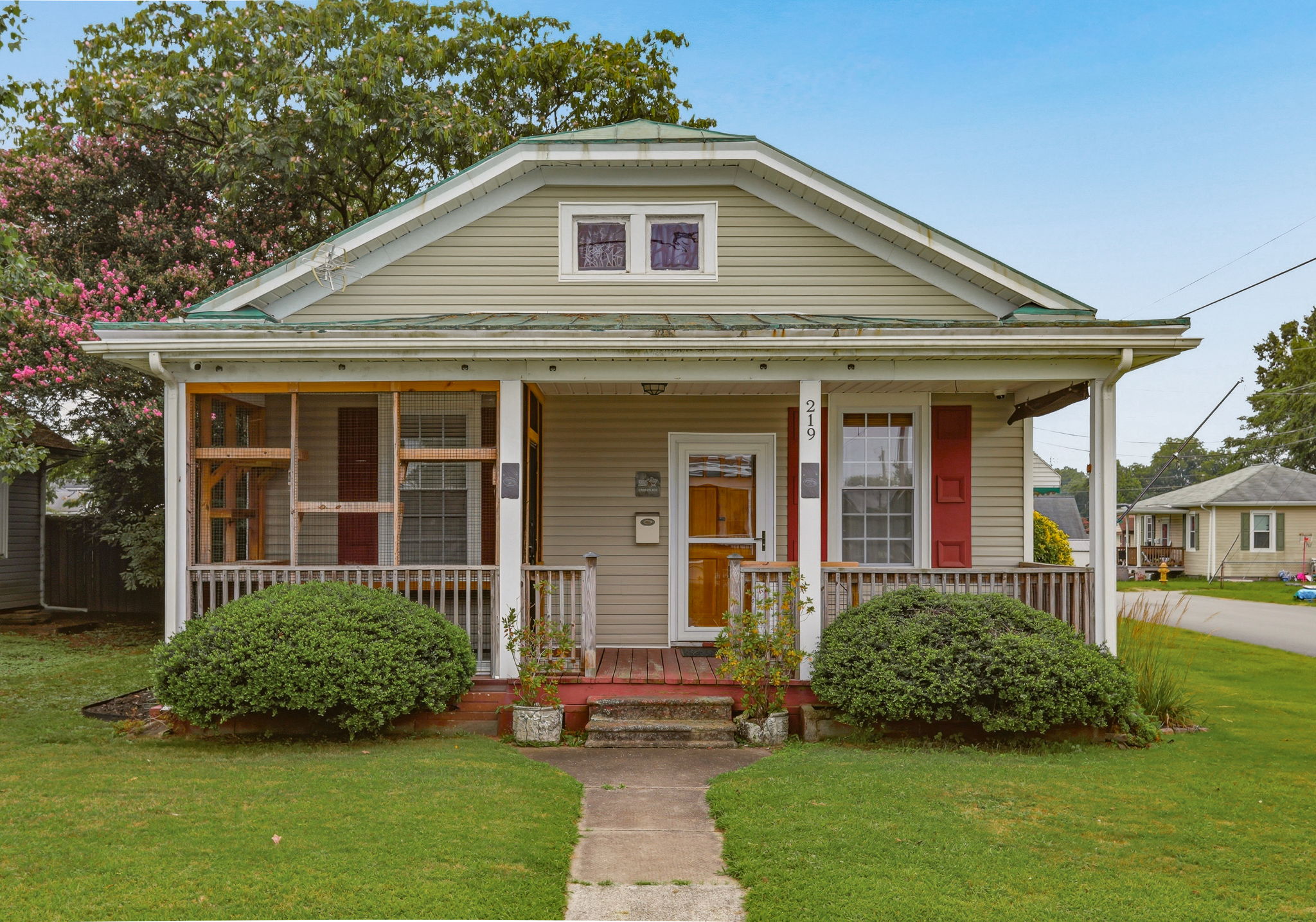01-Exterior Front