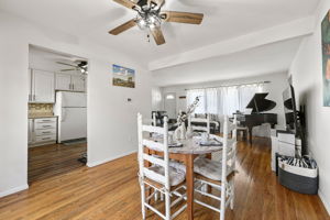  Photo 7