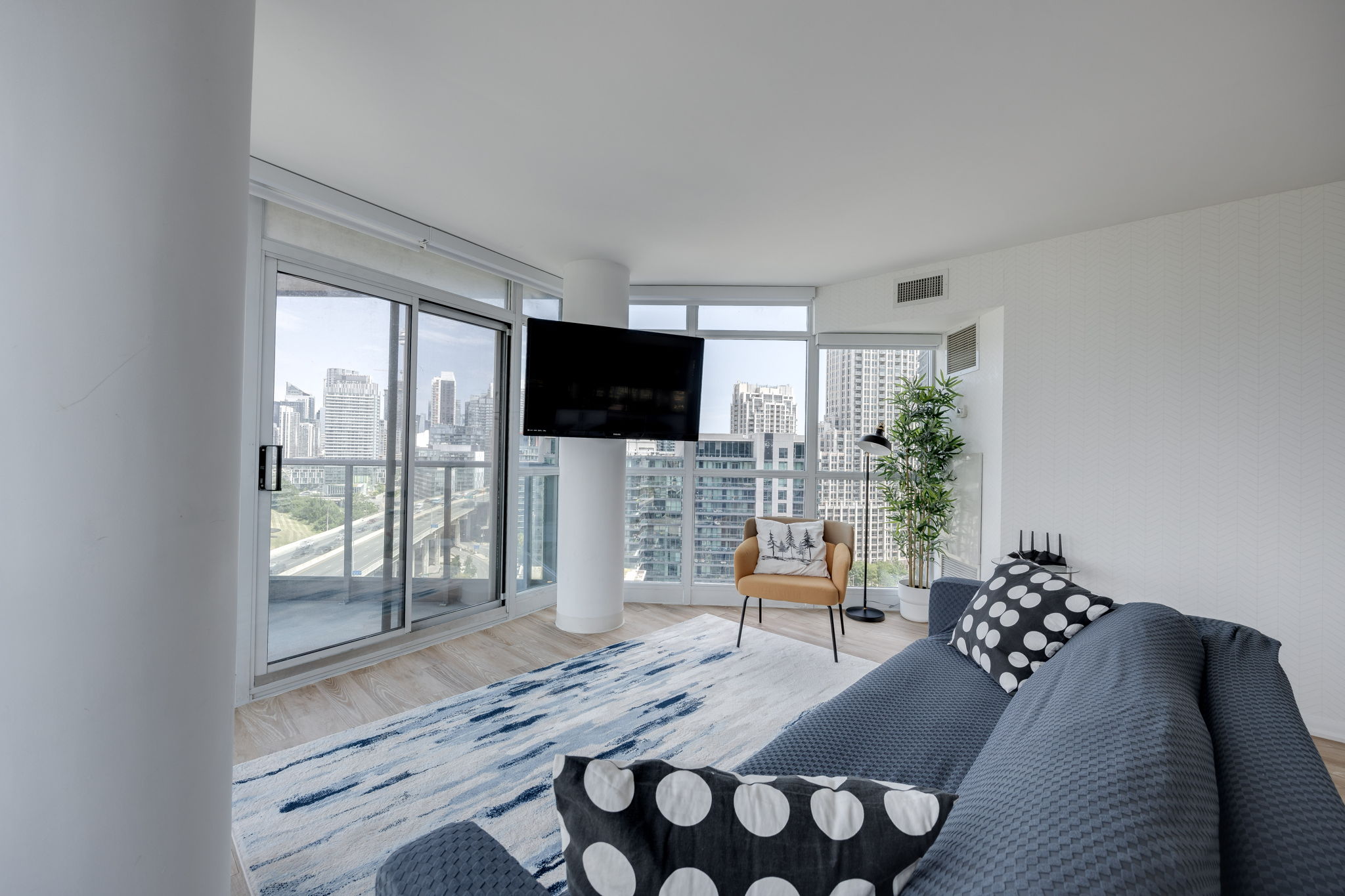 Toronto property showcase — delivered property photograph 6