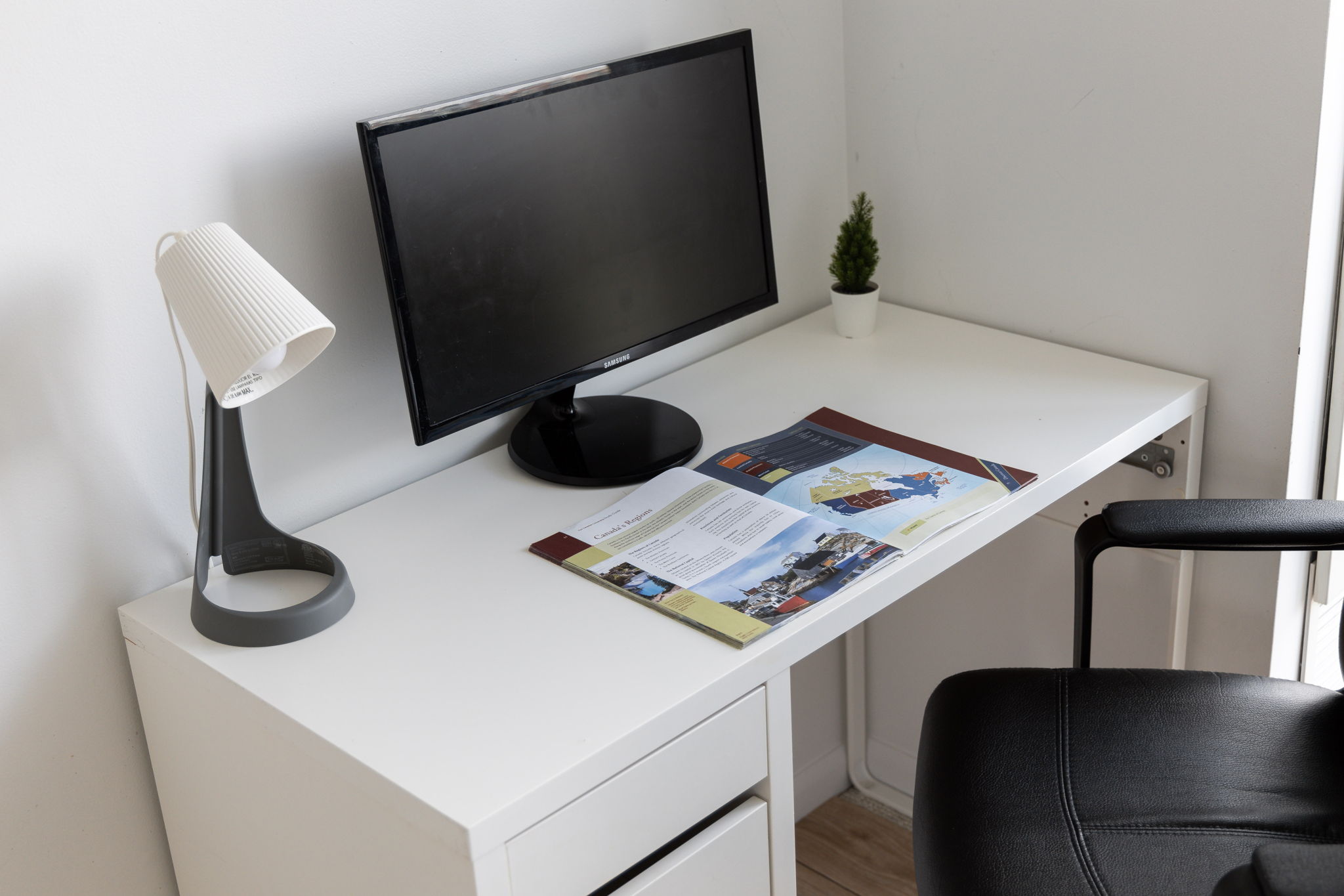 Toronto property showcase — delivered property photograph 30