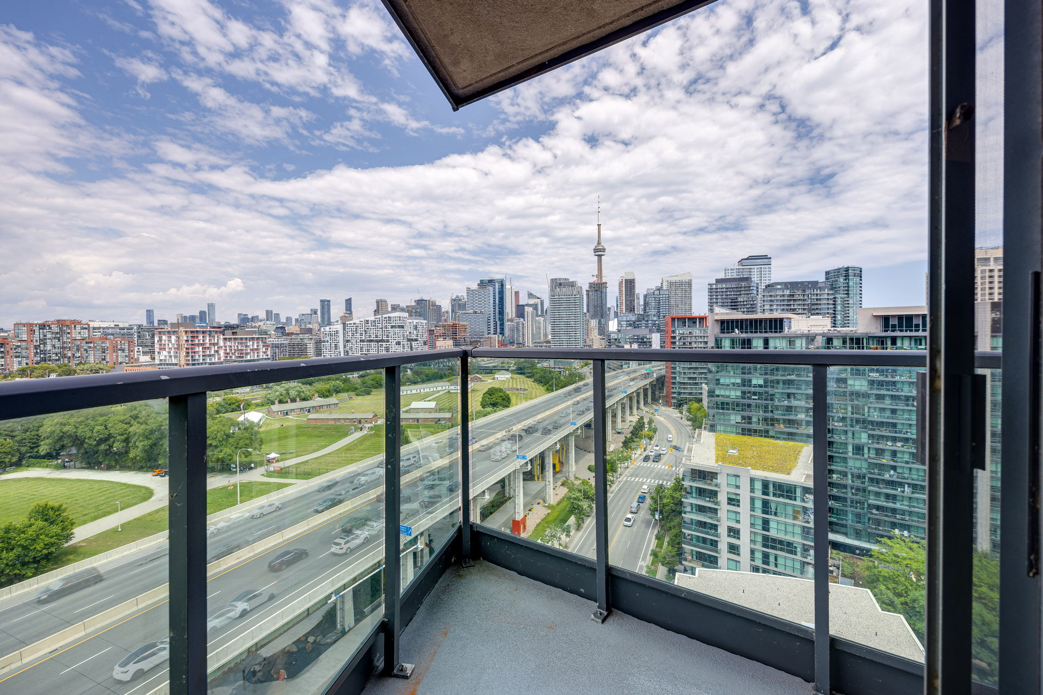 Toronto property showcase — delivered property photograph 31