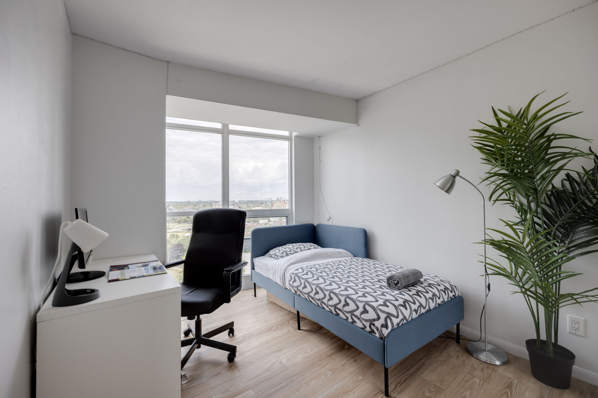 Toronto property showcase — delivered property photograph 17