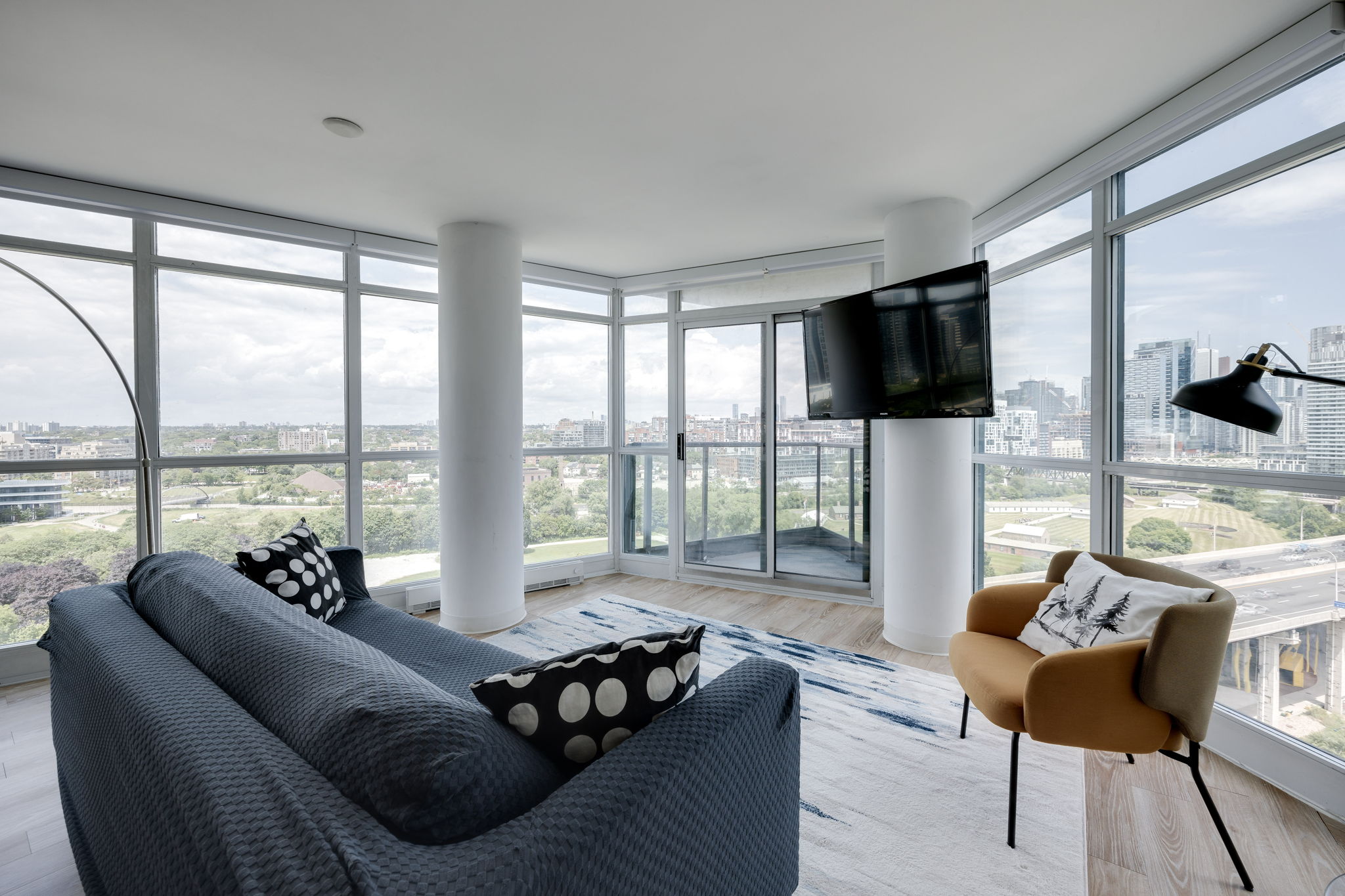 Toronto property showcase — delivered property photograph 4