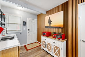 Kitchenette (2)
