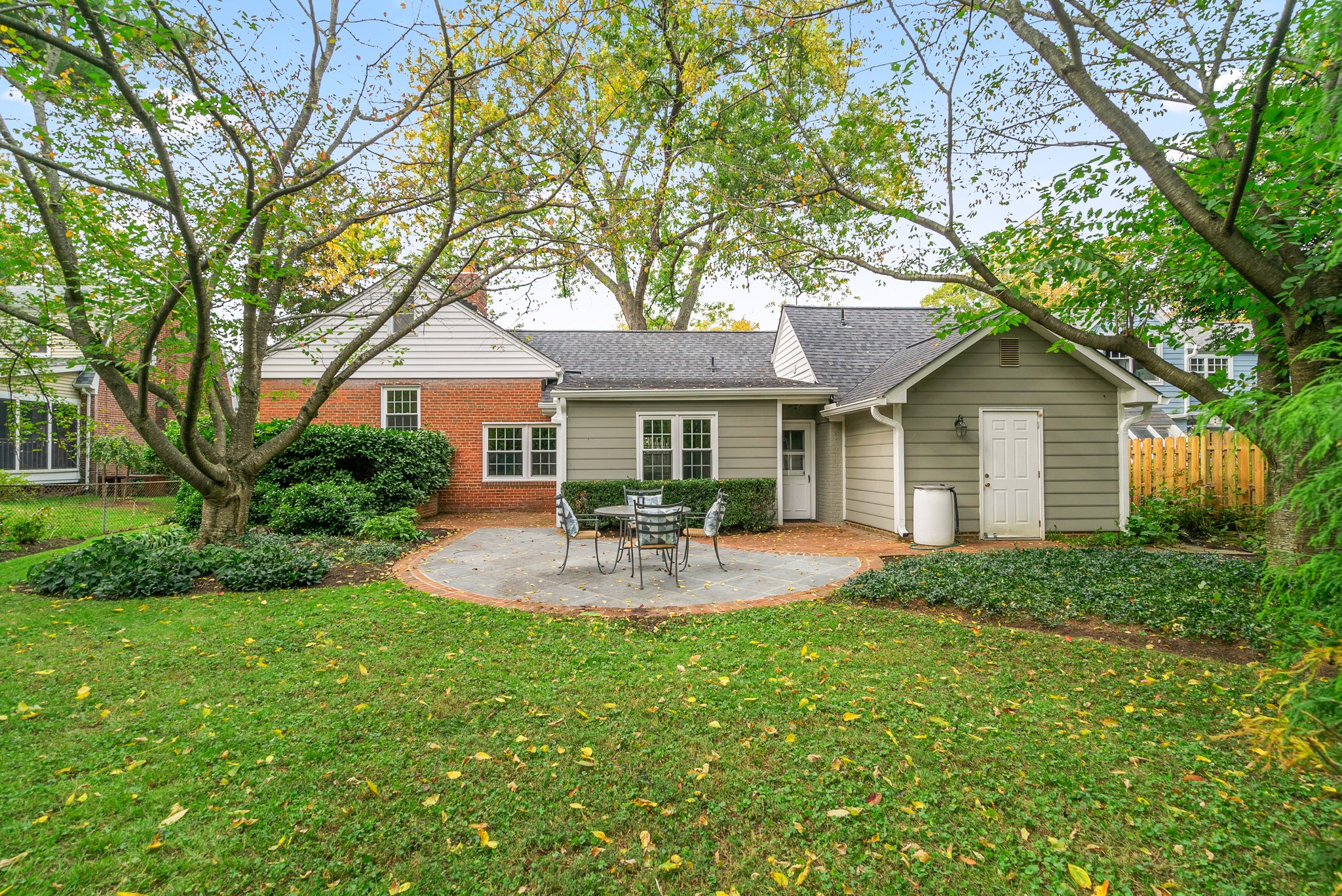 219 Lexington Dr 46.jpg