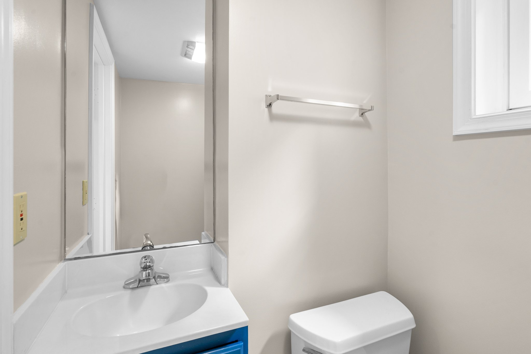 219 Lexington Dr 40.jpg