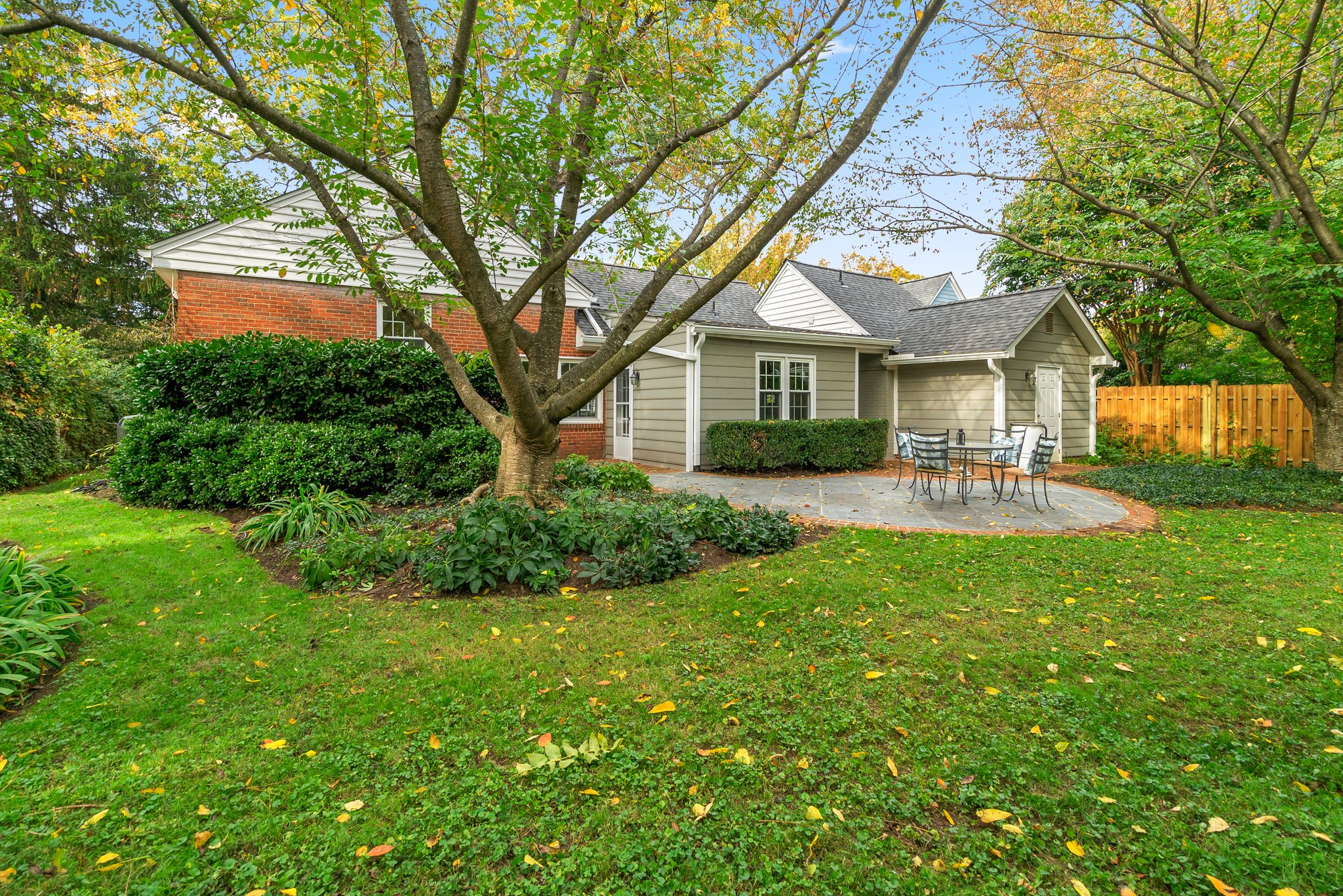 219 Lexington Dr 45.jpg