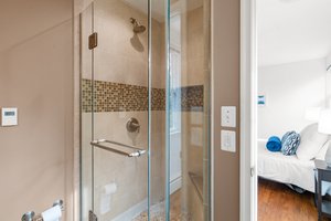 219 Lexington Dr 33.jpg