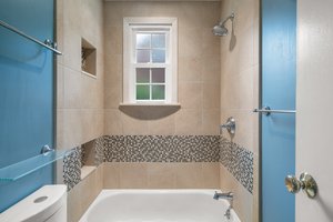 219 Lexington Dr 34.jpg