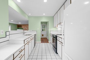 219 Lexington Dr 17.jpg