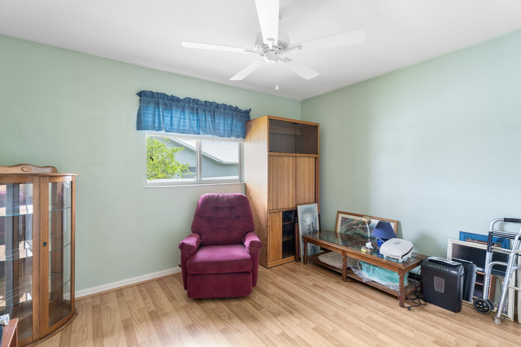  Photo 44