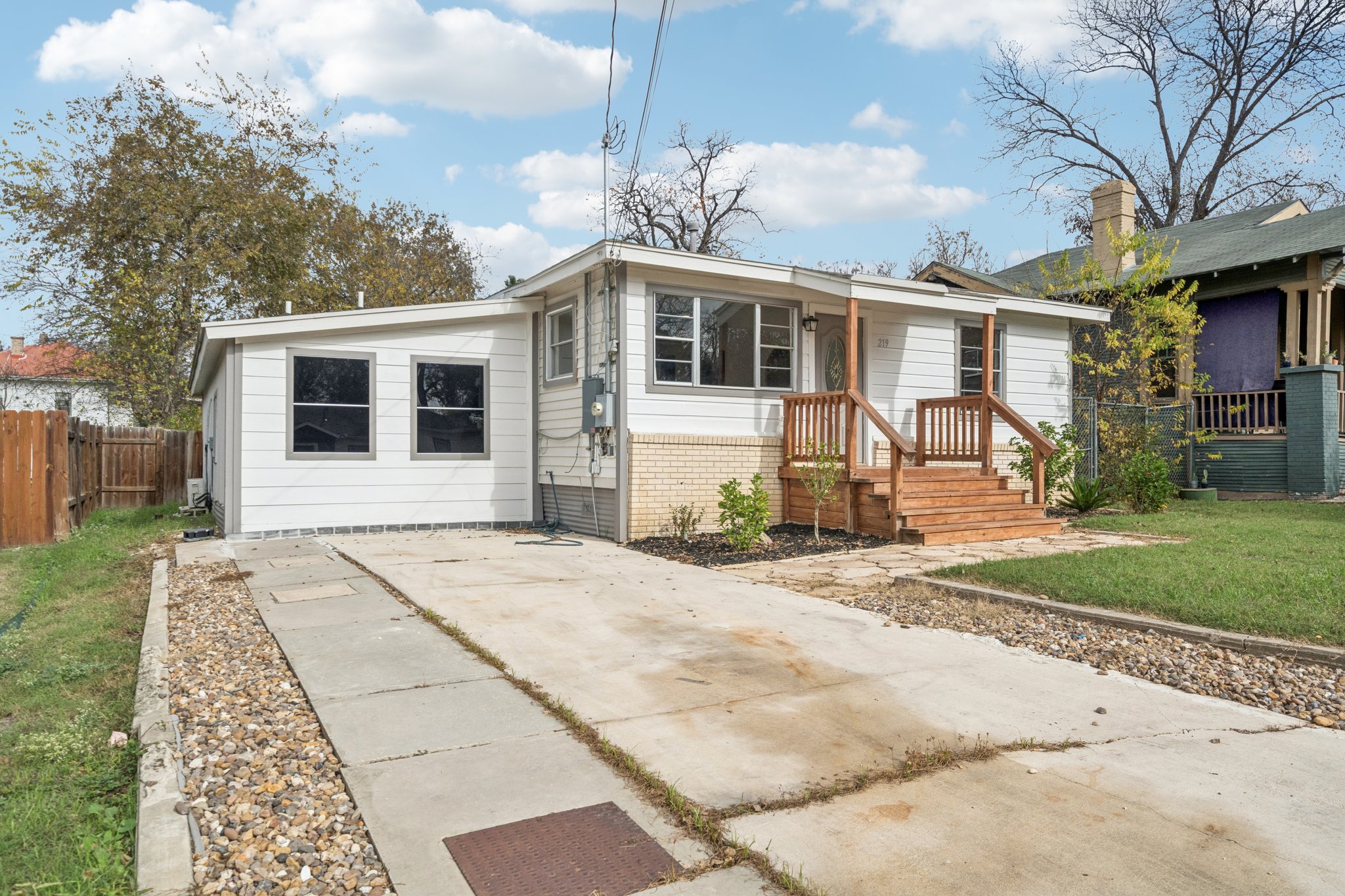 Nelson Ave-S2412-002.jpg