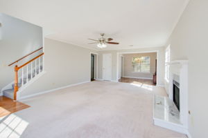 4 Living Room B w Dining