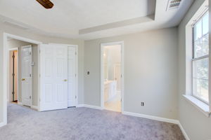 27 Main BR B w En Suite View