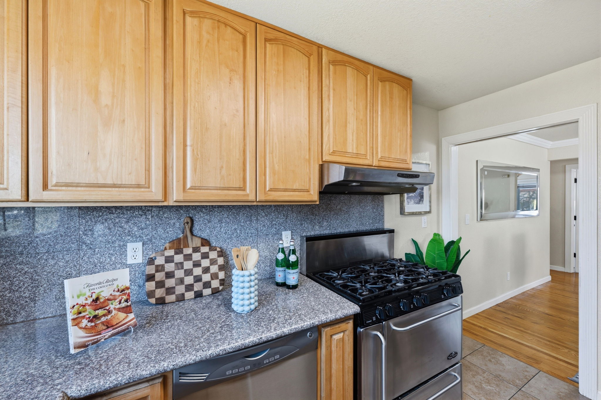 014_f8_219 Verbena Dr