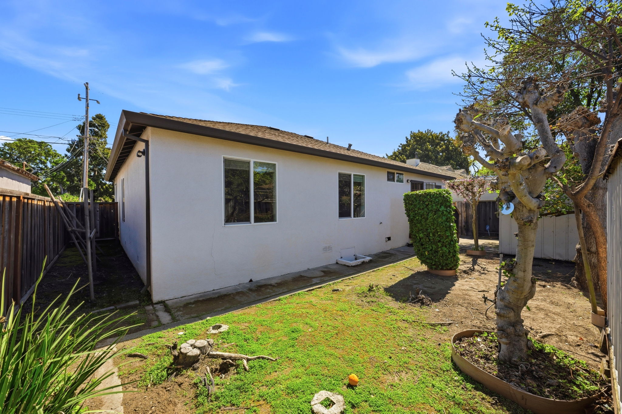 041_f8_219 Verbena Dr