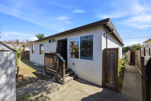 032_f8_219 Verbena Dr