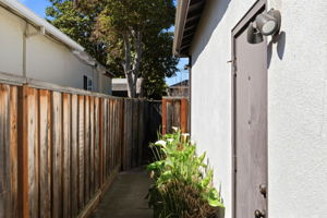 033_f8_219 Verbena Dr