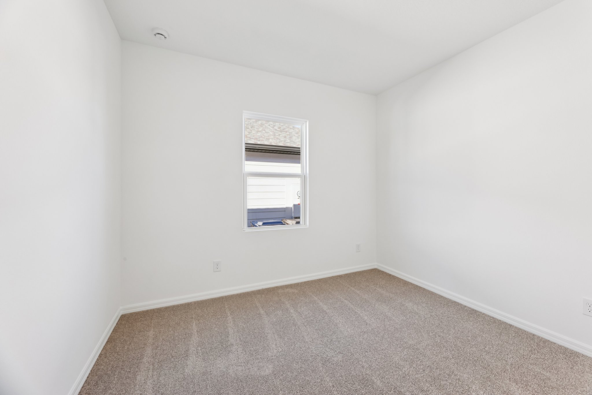 Broadbrook Dr-S0111-013.jpg