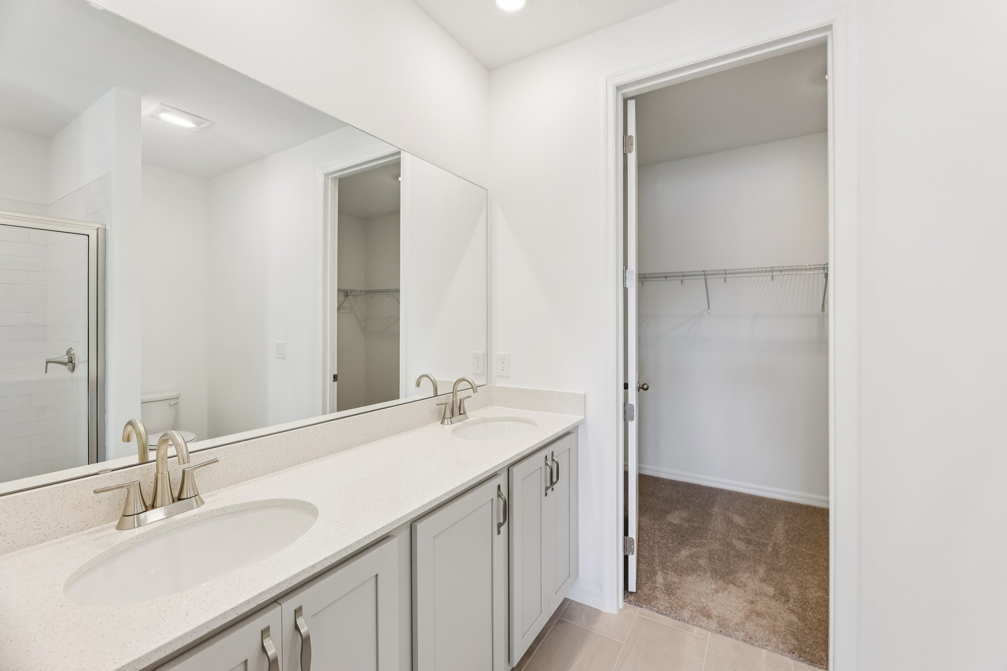 Broadbrook Dr-S0111-023.jpg