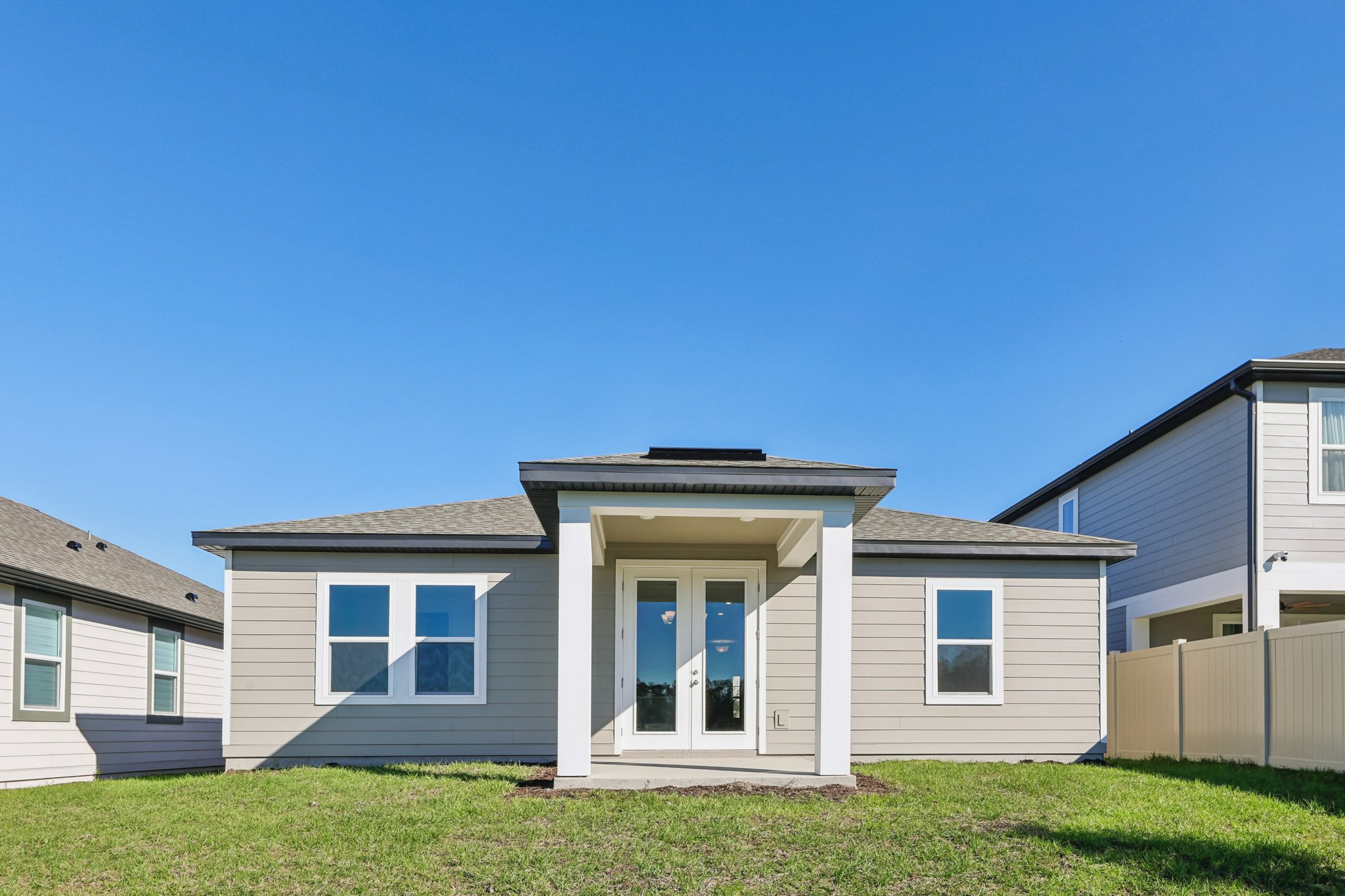 Broadbrook Dr-S0111-026.jpg