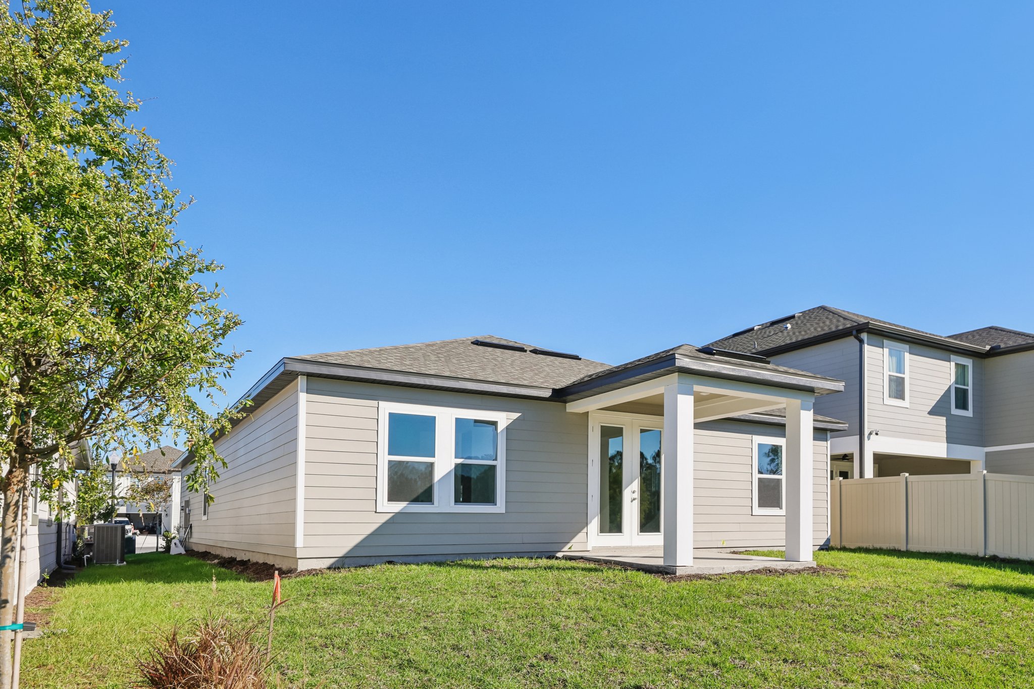 Broadbrook Dr-S0111-028.jpg