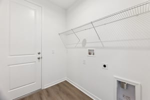 Broadbrook Dr-S0111-012.jpg