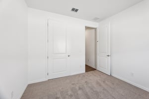 Broadbrook Dr-S0111-014.jpg