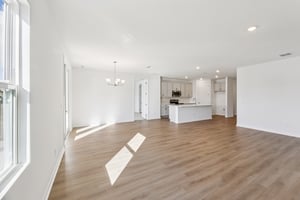 Broadbrook Dr-S0111-018.jpg