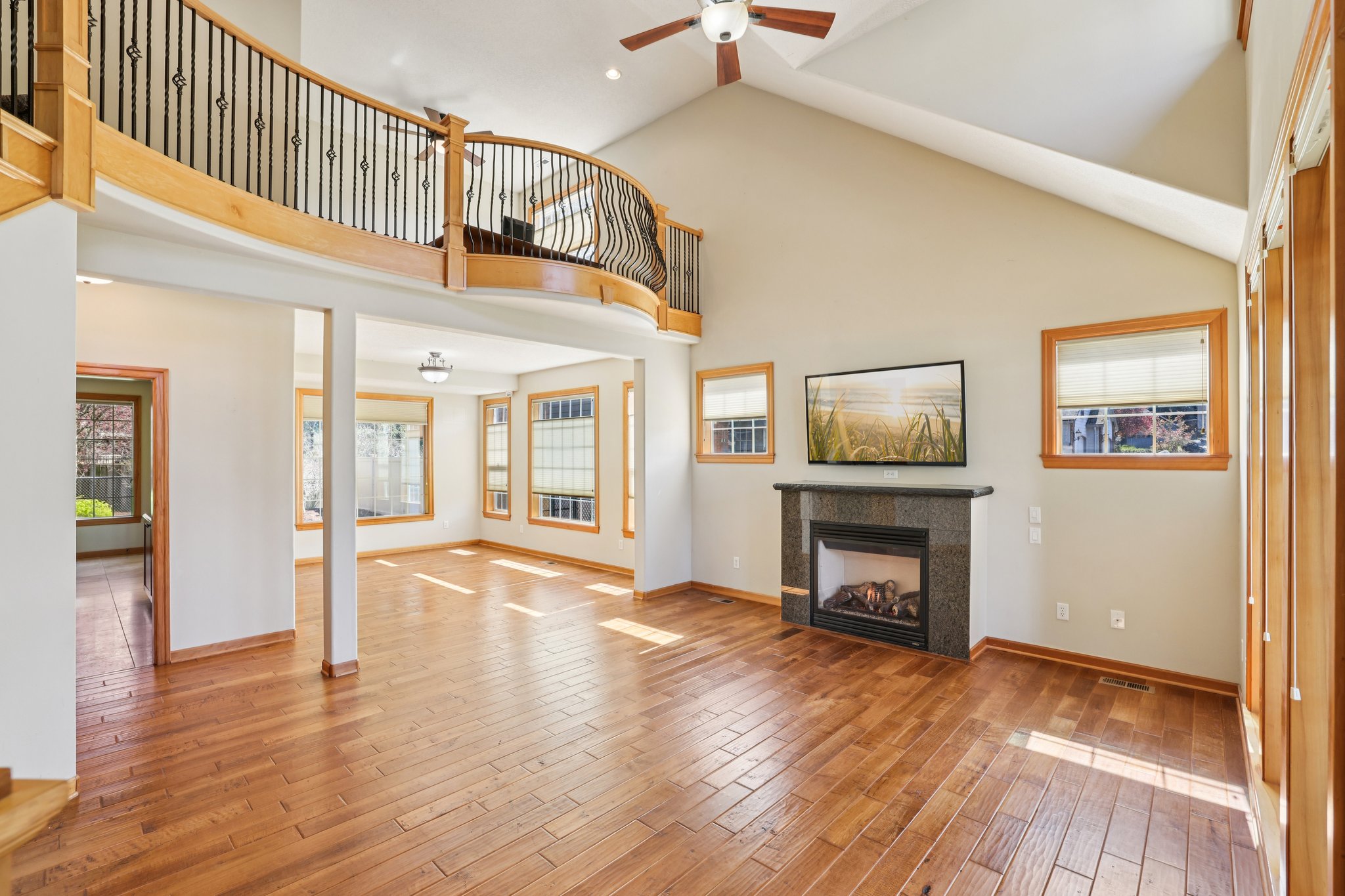 NE 229th Ct-S3103-012.jpg