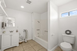  Photo 36