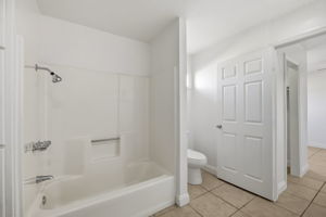  Photo 37