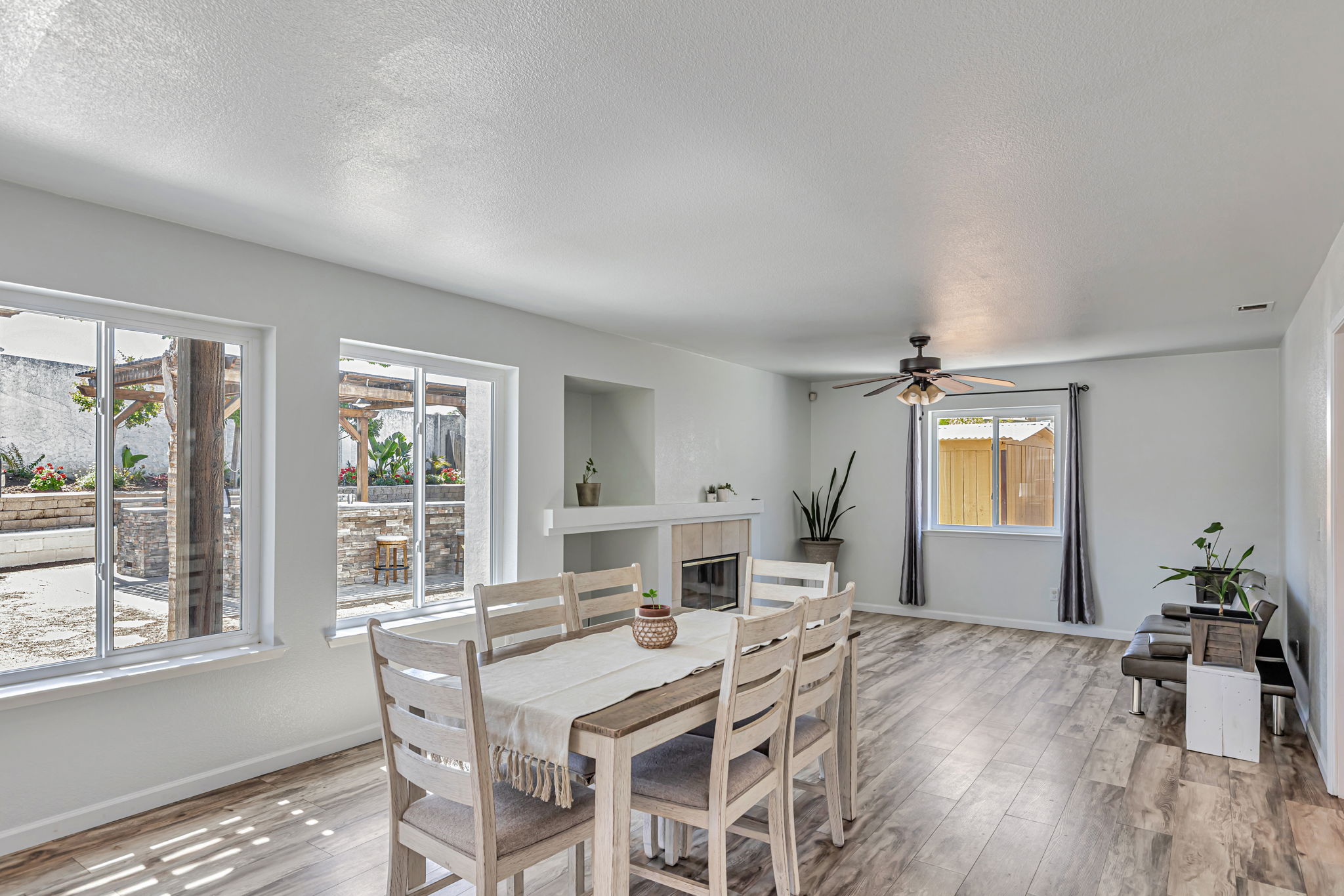 017_2191 Spruce Dr