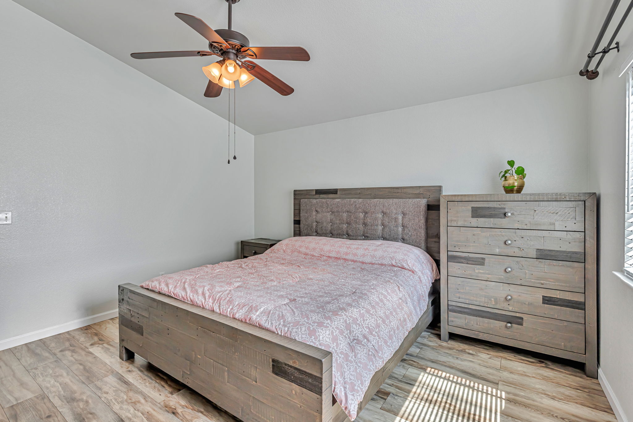 022_2191 Spruce Dr