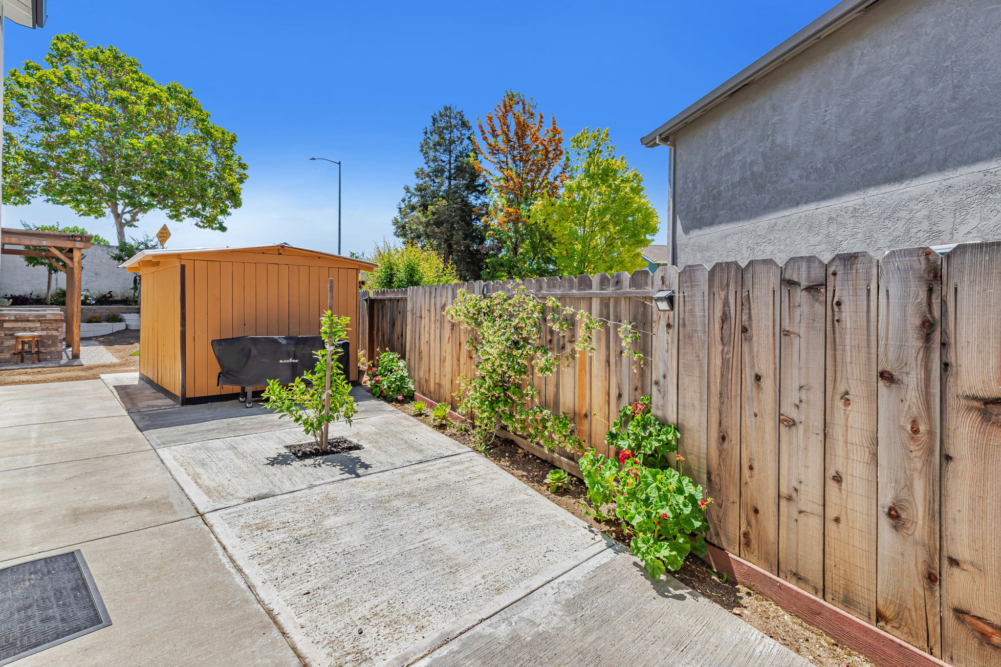 046_2191 Spruce Dr