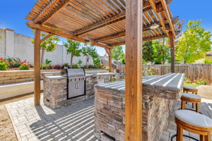 040_2191 Spruce Dr