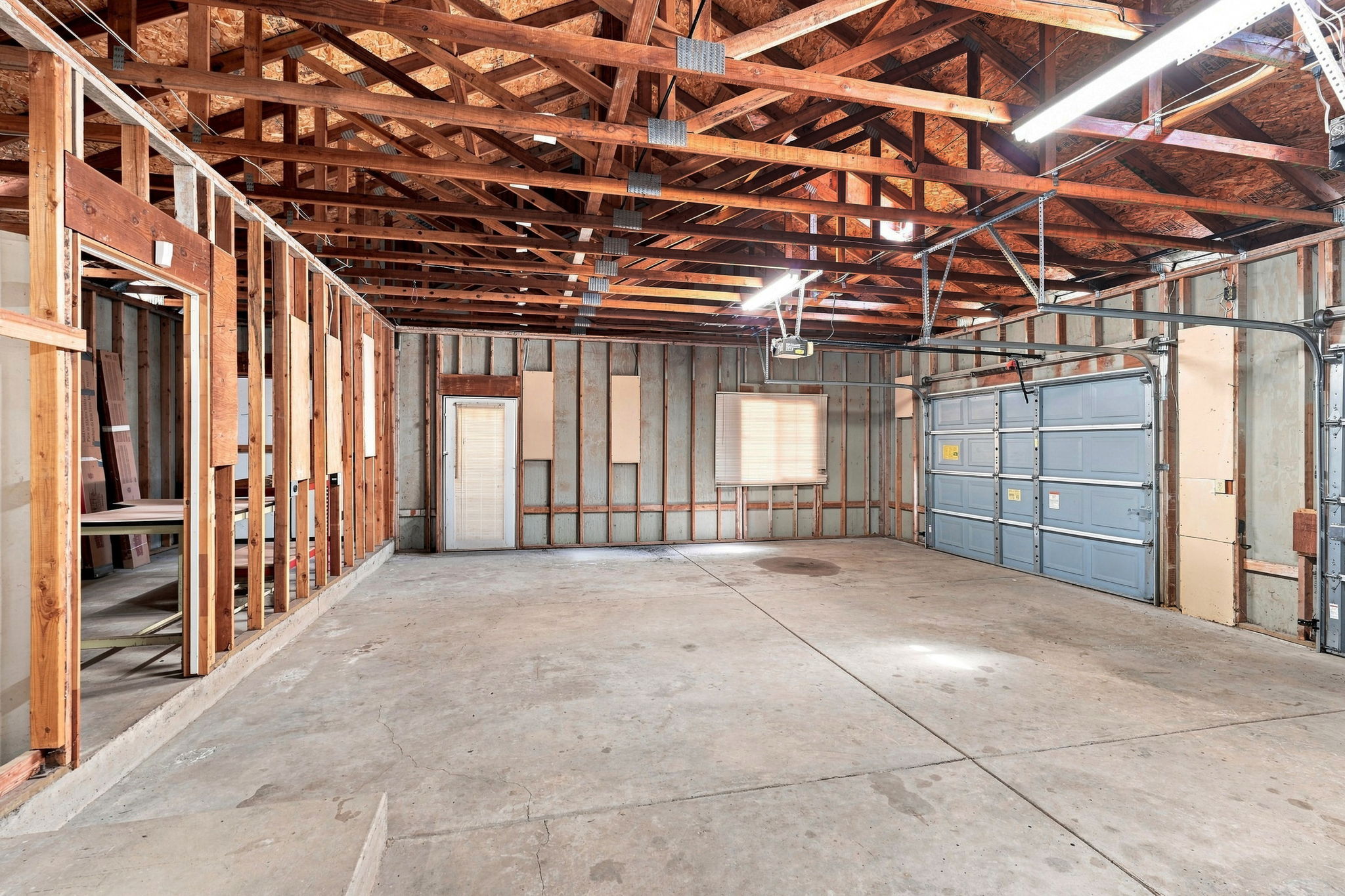 031_F8_21916 Fallview Dr
